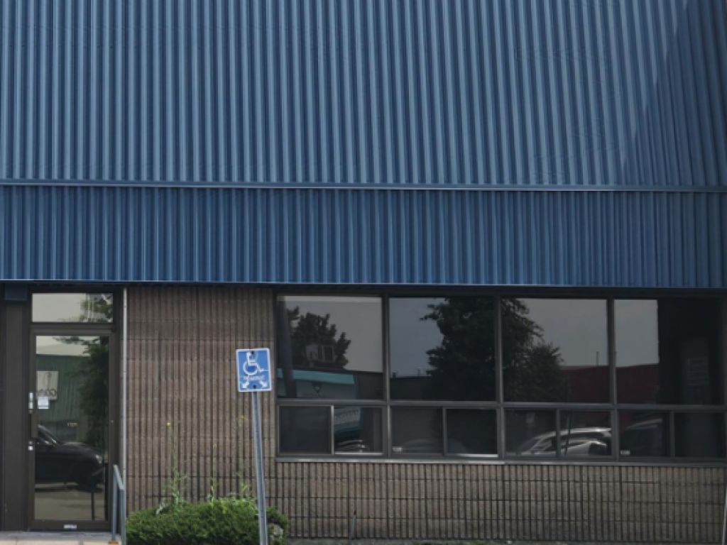 Entrept  louer de 2,000  100,000 pc  Lachine