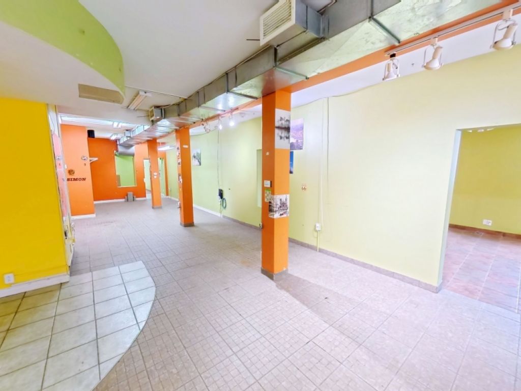 Local commercial � louer � Qu�bec - 970, rue Cartier, quartier Montcalm - Partie 2, 1 222 pi�