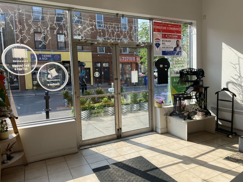 Commercial Space on Promenade Ontario