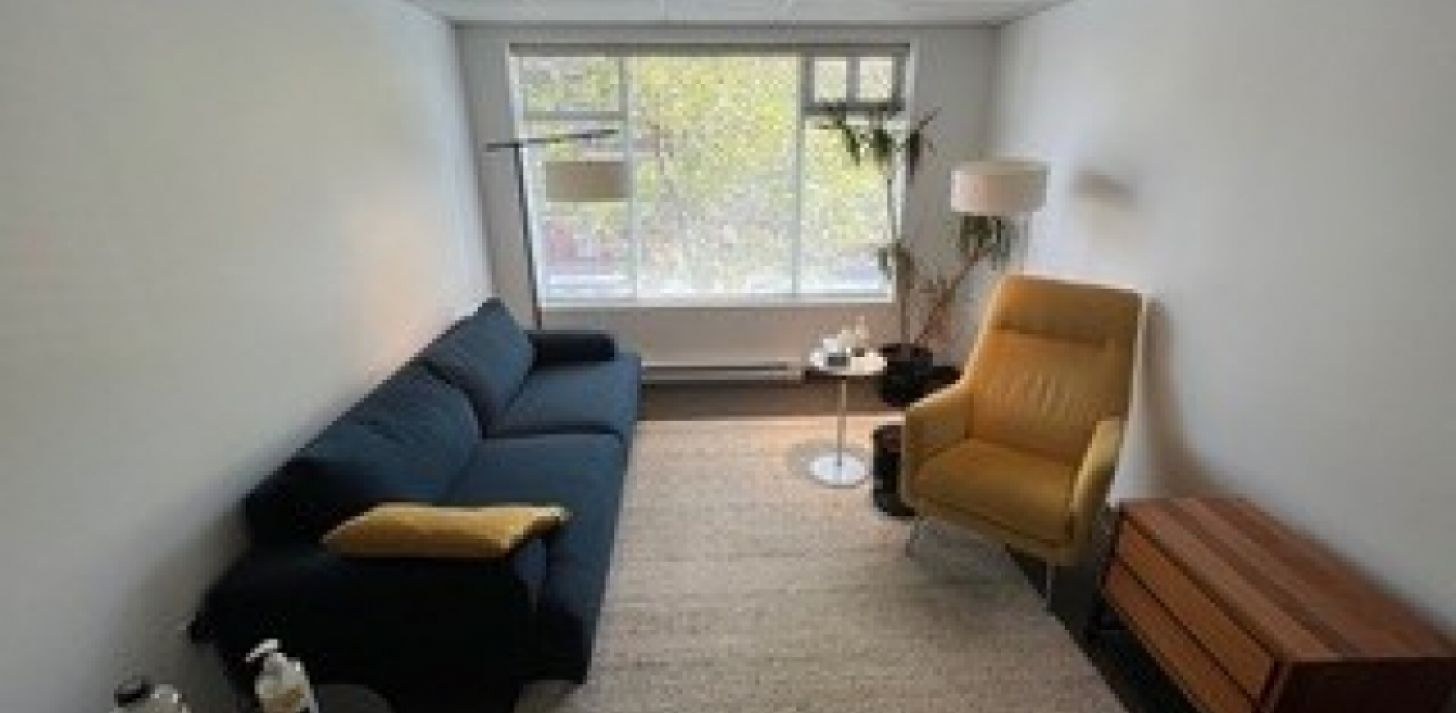 Office Space Perfect for Psychology Practice in Outremont - For Rent