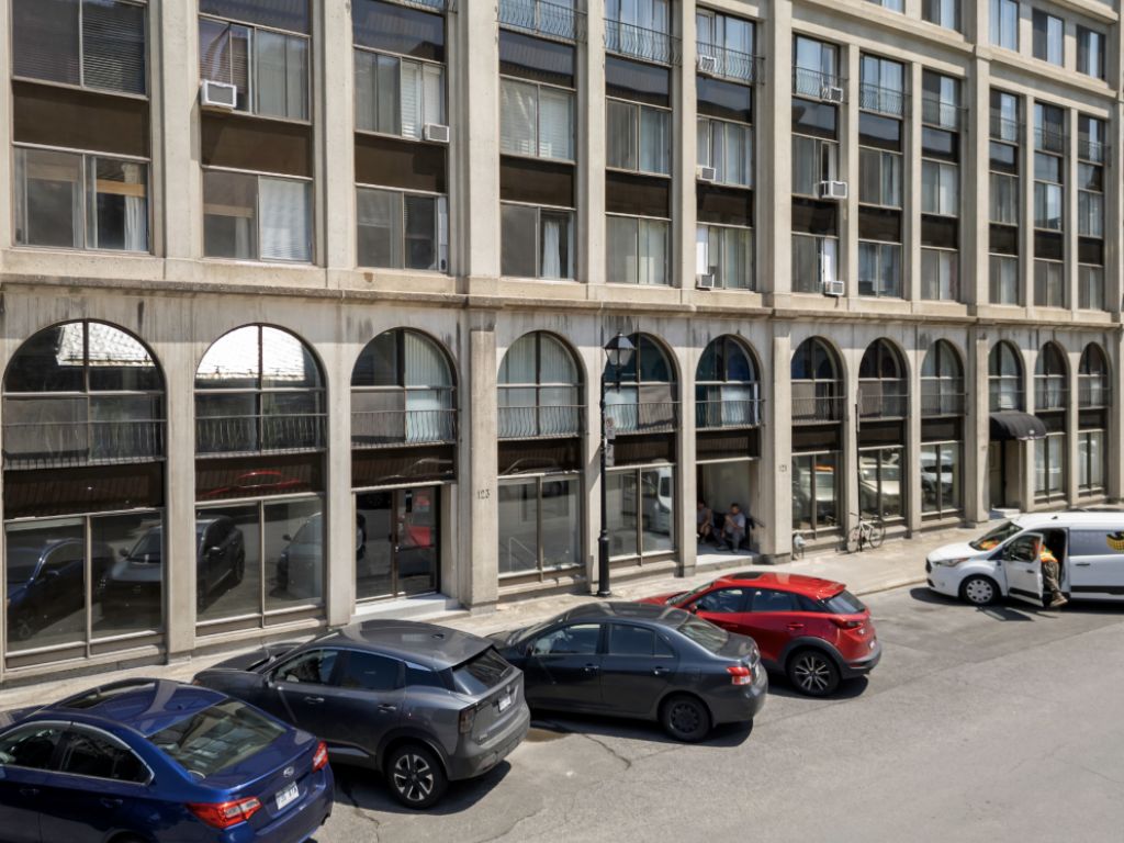 Commercial rental in Old Montreal PROMOTION