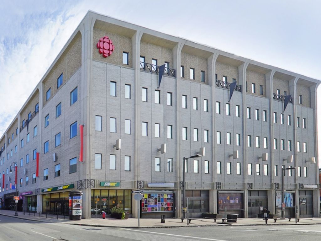 Place La Mauricie - 225 des Forges, Suite 102 and 115