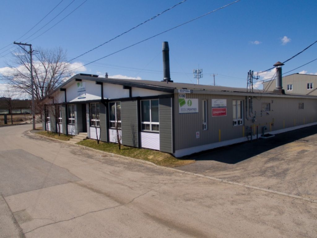 Commercial building for rent - Quartier St-Malo
