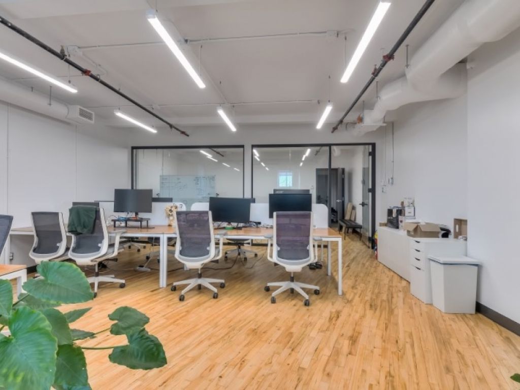 Newly renovated loft offices for rent in Little Italy/Rosemont