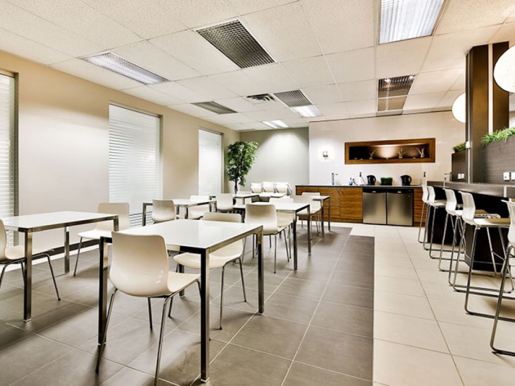 Bureau commercial � louer � Emplacement strat�gique au c�ur du Vieux-Longueuil