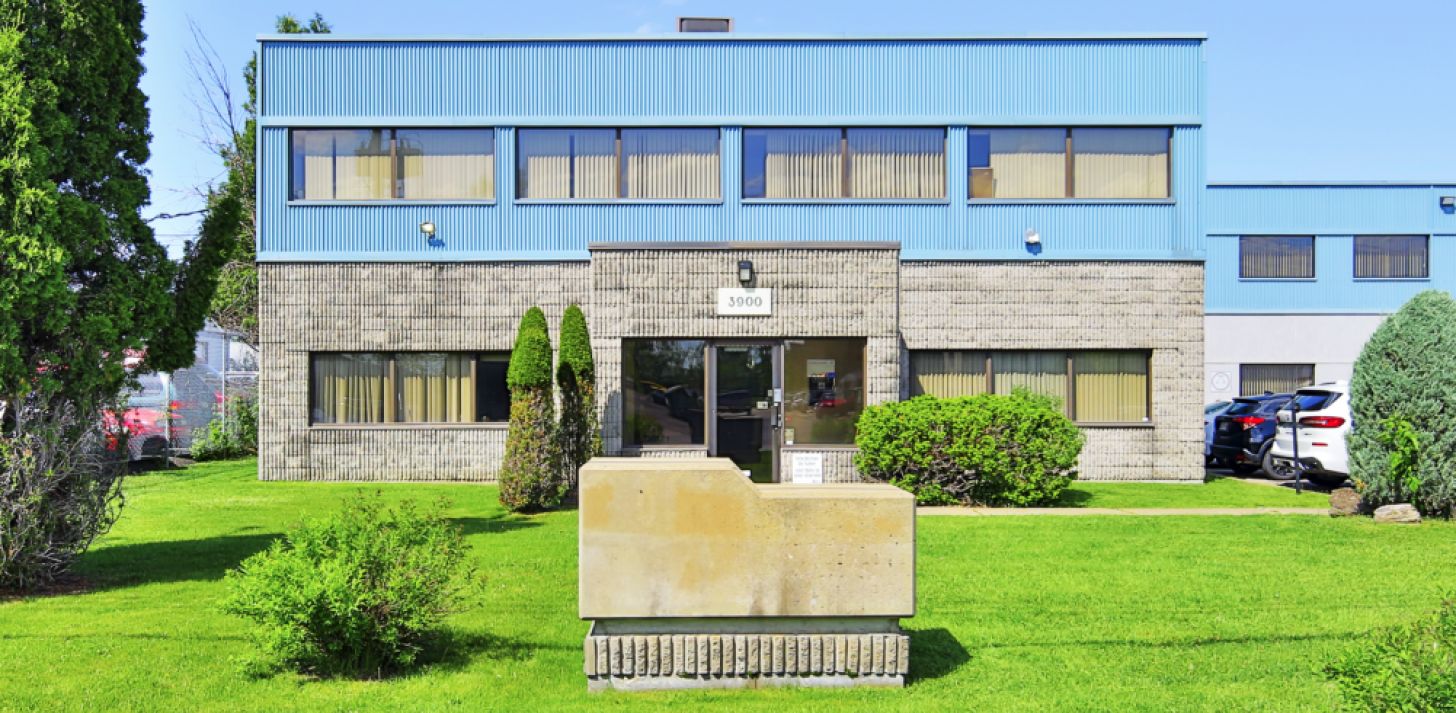 Immeuble industriel / bureaux à vendre - À vendre