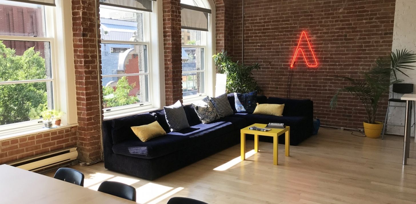 Offre de partage de bureaux (Vieux-Montréal) - Disponible 