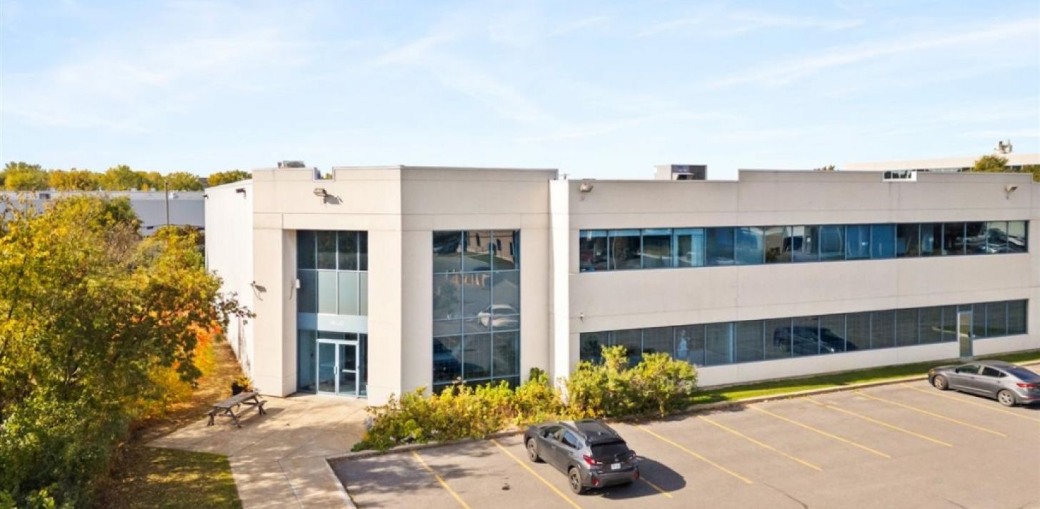 Office space for lease - 1680 Rue Fleetwood - For Rent