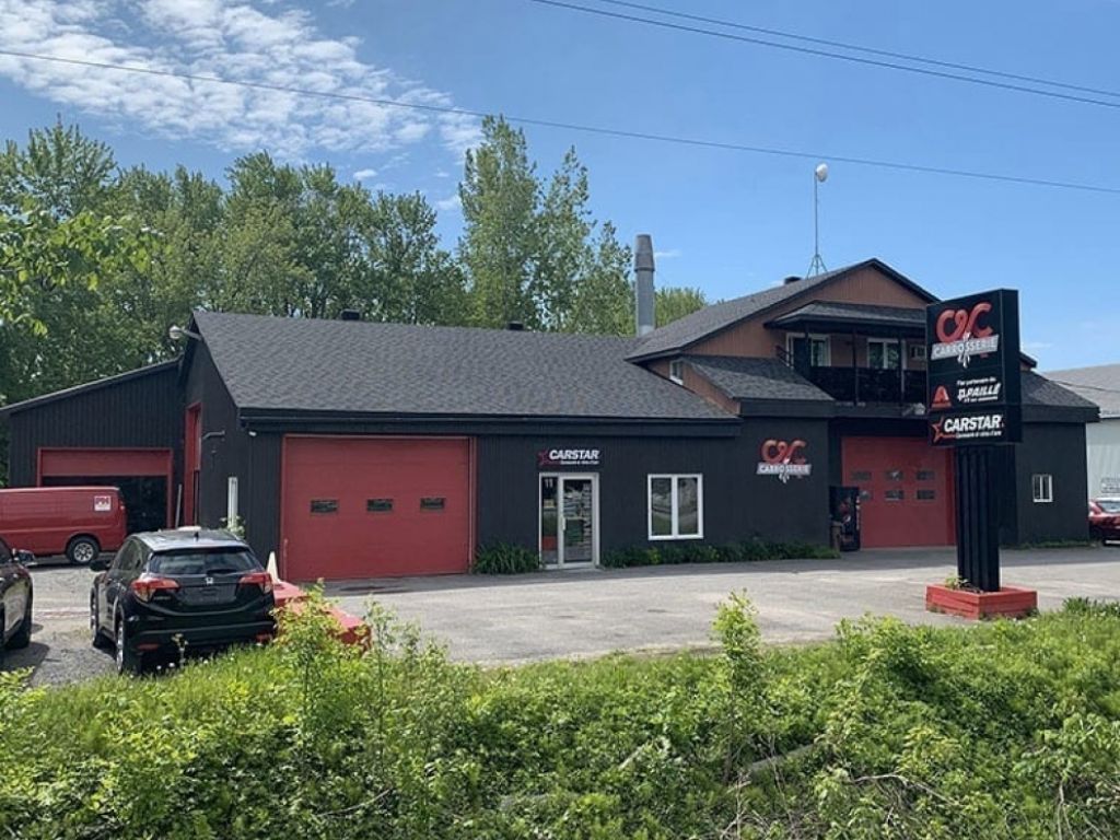 Automotive bodywork / paint garage with industrial building