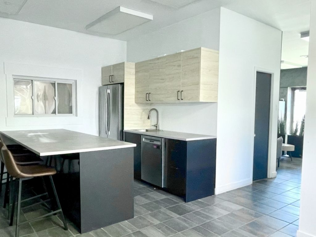 Local industriel/commercial - Qubec