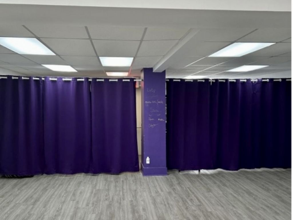 Bail commercial  cder  Opportunit rare  Laval 