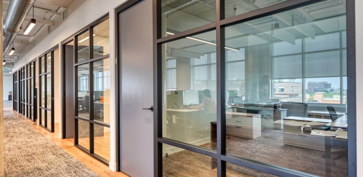 MILWORK-Espaces de bureau de haute qualité à louer au cur du Mile-Ex - À louer