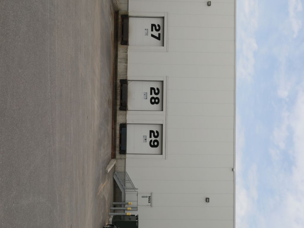 Local industriel � louer de 22 560 PI� | Laval