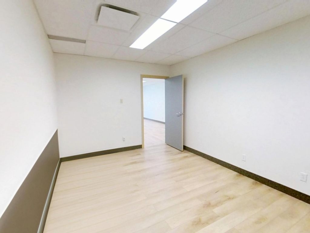 BUREAU  LOUER QUBEC