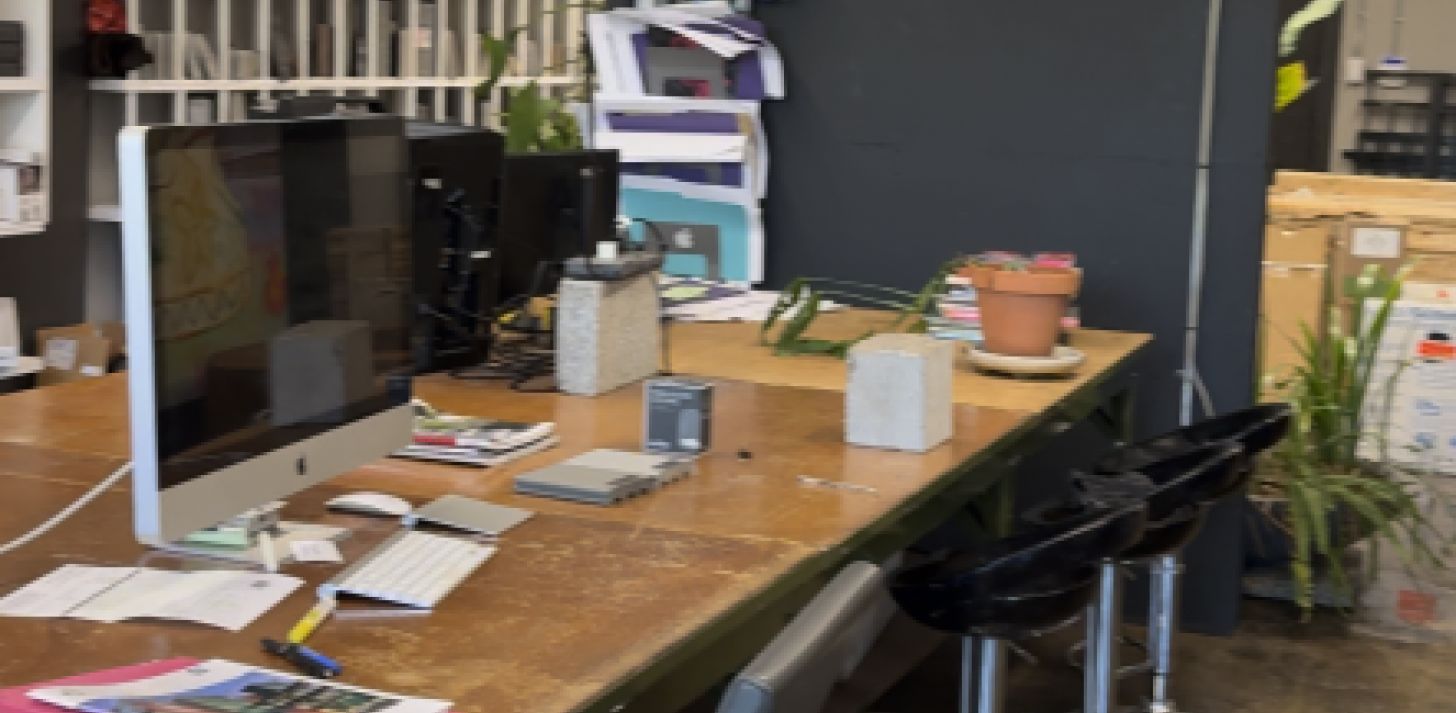 Sublet spacious loft for shop / office  on the Plateau of 1947 sq.ft. - Sub-lease