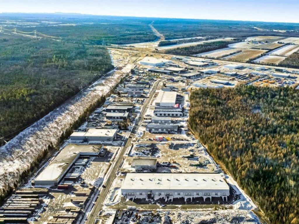 Industrial space for lease - 188 Rue Armand-Majeau S., local 106