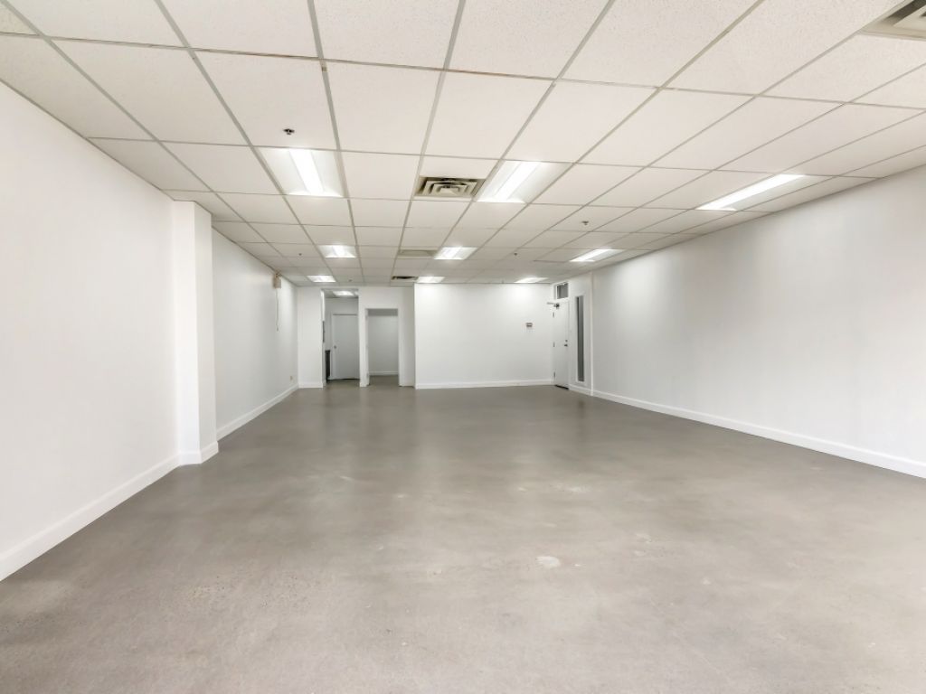 Espaces bureaux de style loft  louer-District Beaumont-6855 de l'pe