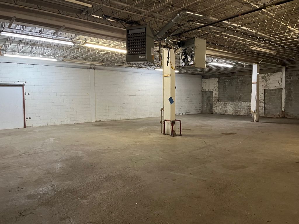 5,700 foot Warehouse with garage door
