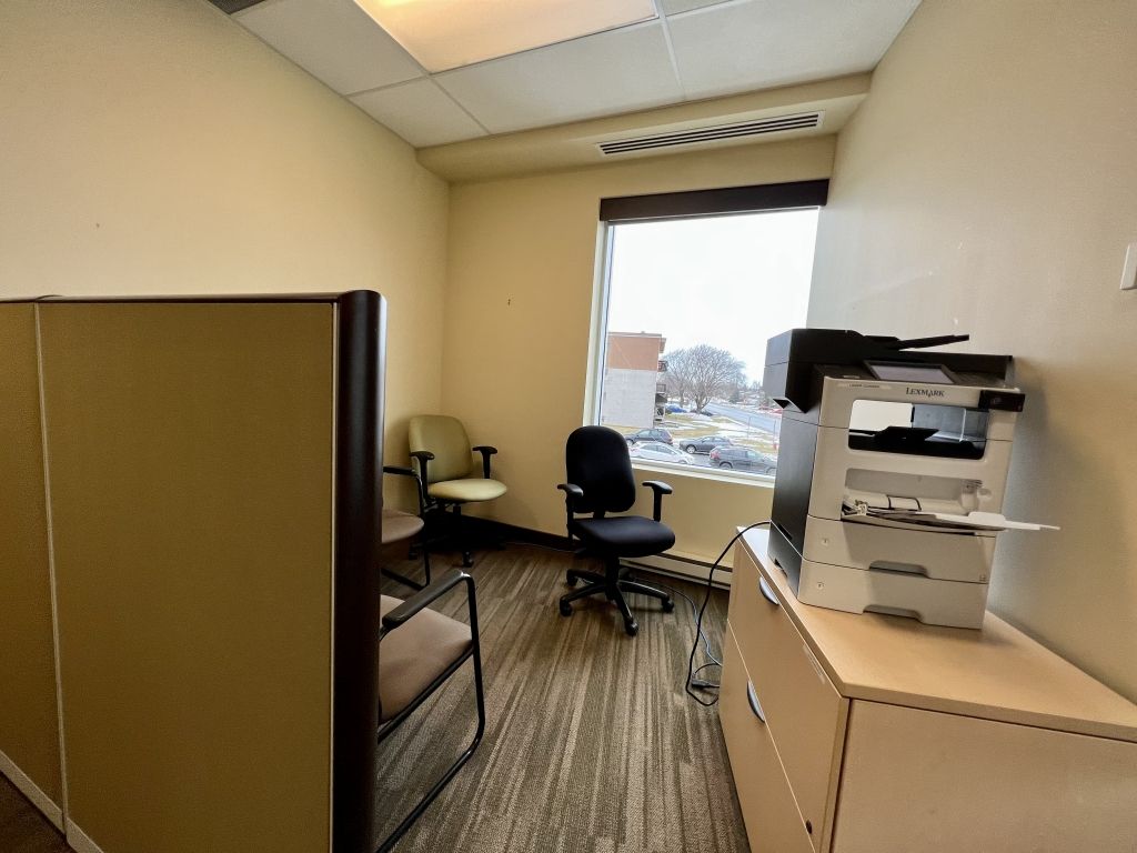 COMMERCIAL / BUREAU  À LOUER