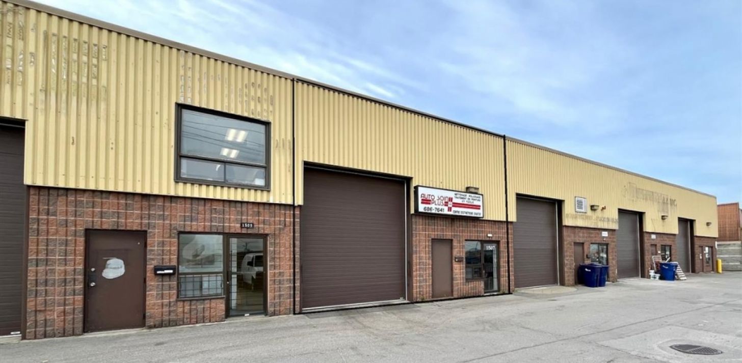 Industrial space for lease - 1507 Aut. Jean-No&euml;l-Lavoie (A-440) - For Rent