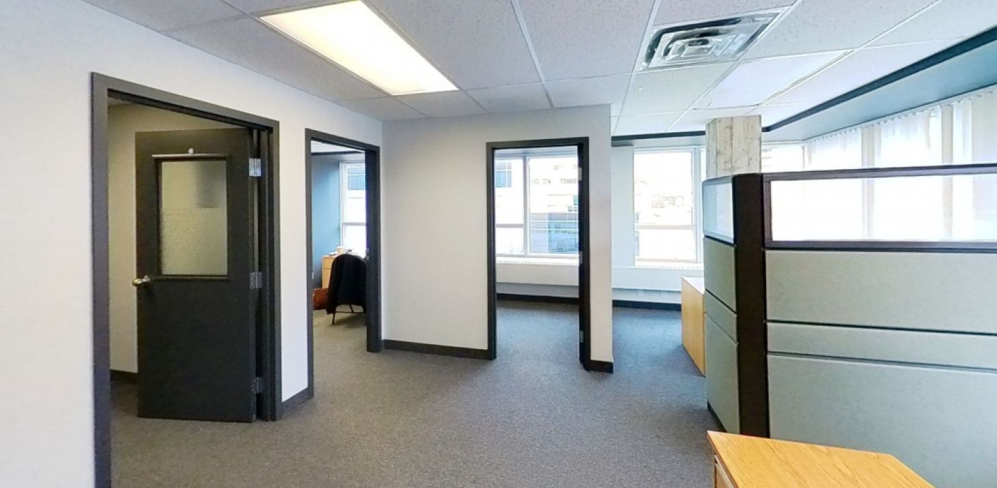 BUREAUX SECTEUR STRATÉGIQUE STE-FOY - For Rent
