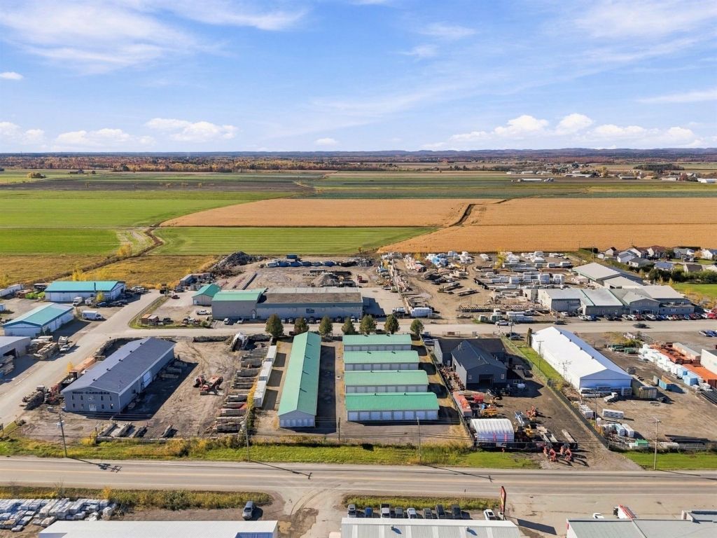 Industrial building for sale