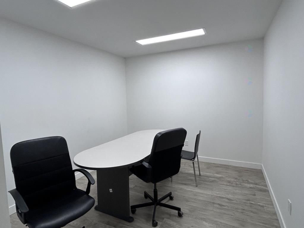 Immeuble sur Cur�-Labelle � St-J�r�me ** VISIBILIT� **