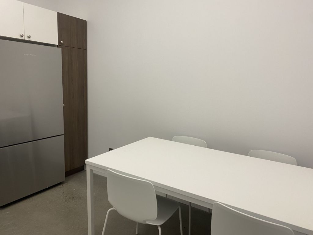 Fully renovated 1198 sq.ft. offices for rent in Montreal-Nord!