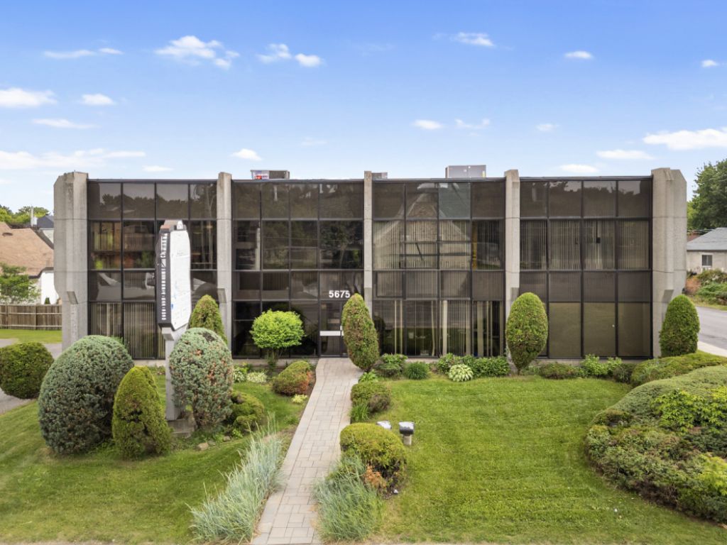 Modern coworking space for rent