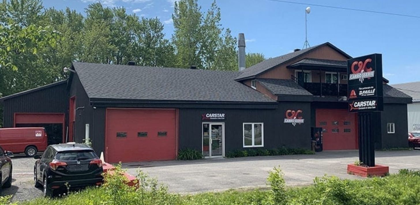 Automotive bodywork / paint garage with industrial building - For Sale