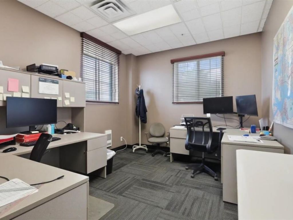 Industrial building for sale