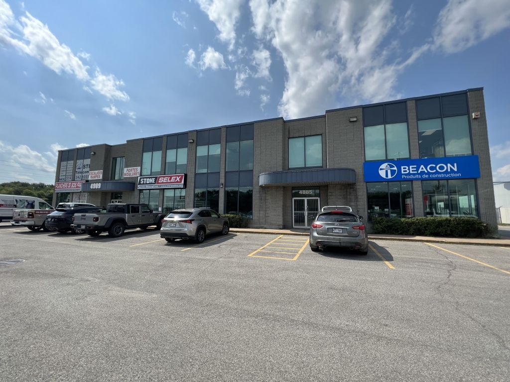 Commercial and/or office space sublease in Laval