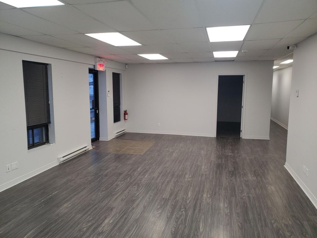 Bureaux  louer - secteur LeGardeur - 1500 pi.ca - plusieurs bureaux ferms - Tout inclus (internet, chauffage, climatisation) - disponible maintenant! 